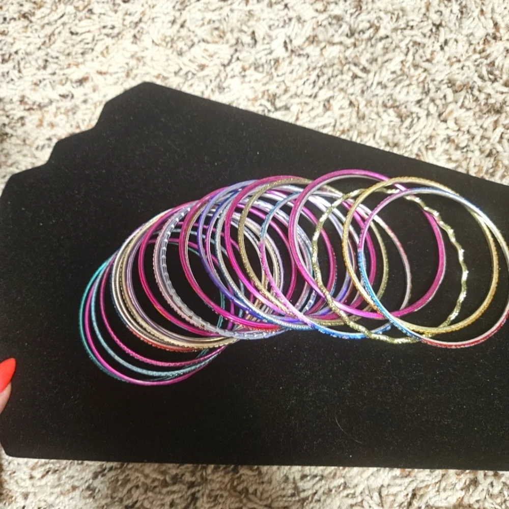 Colorful Multi-Bangle Set - Picture 3 of 6